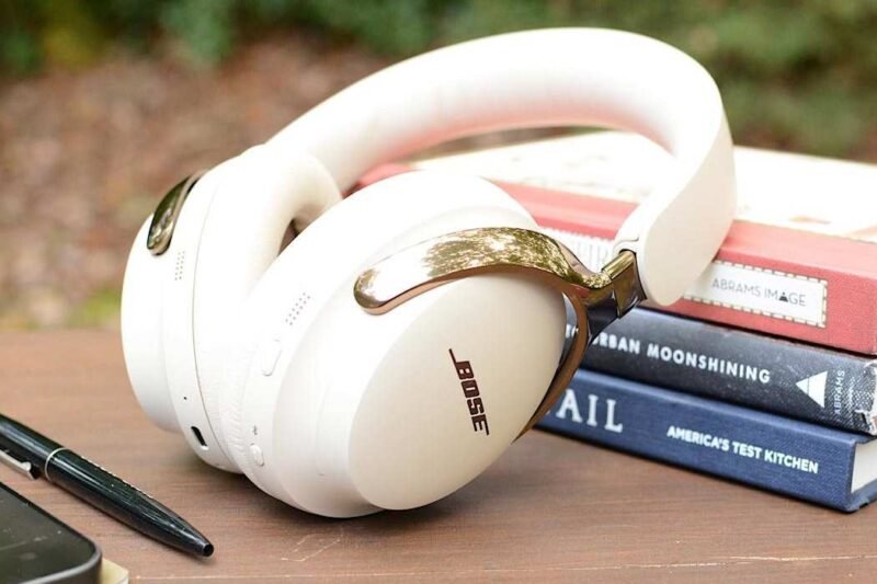 The best noise-canceling headphones for 2025