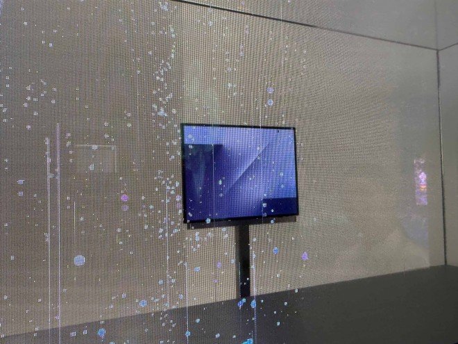 Samsung showcases its tri-fold prototype