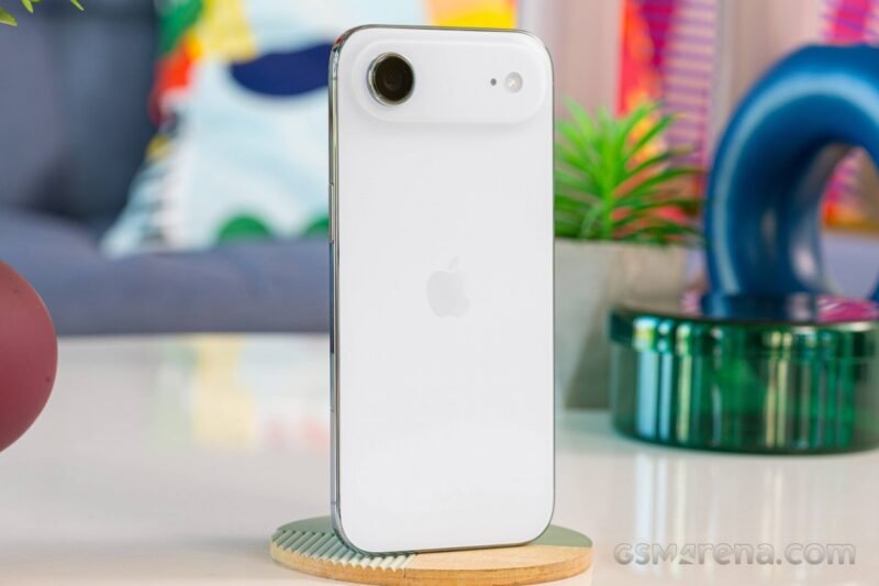 New report claims Apple hasn’t cut iPhone Air production