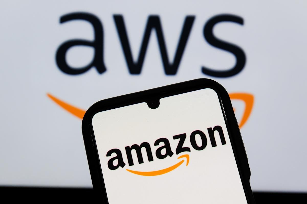 Amazon’s AWS outage has knocked services like Alexa, Snapchat, Fortnite, Venmo and more offline