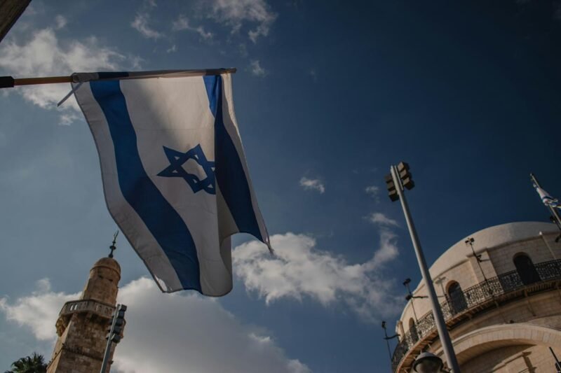 Google and Amazon’s Israeli cloud contracts reportedly require them to sidestep legal orders