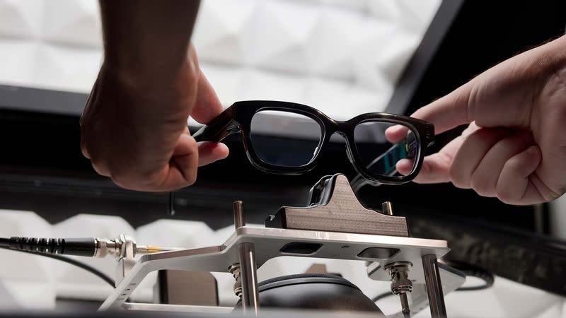 Magic Leap reveals an Android XR smart glasses prototype