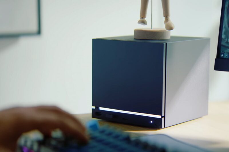 Valve announces new Steam Machine and Steam Controller