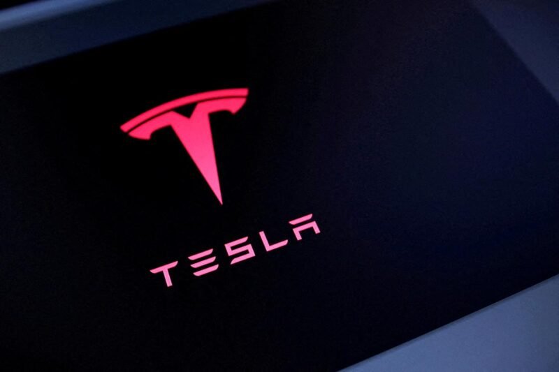 Tesla shareholders approve Elon Musk’s $1 trillion compensation package