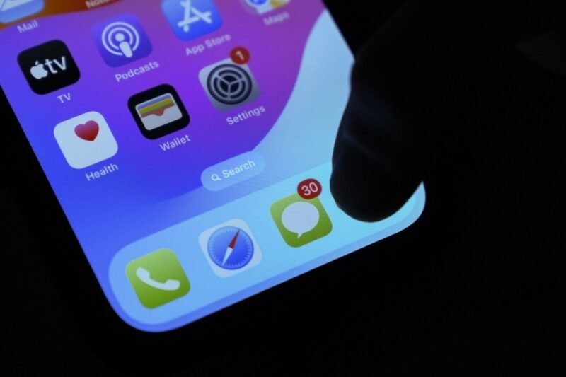 Text messages scams for jobs, recruitment, employment: The criminal world behind them.